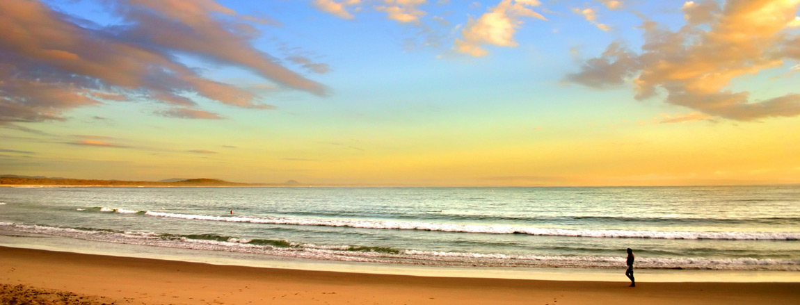 Sunrise at Noosaville, Sunshine Coast Sunrise at Noosaville, Sunshine Coast, Queensland