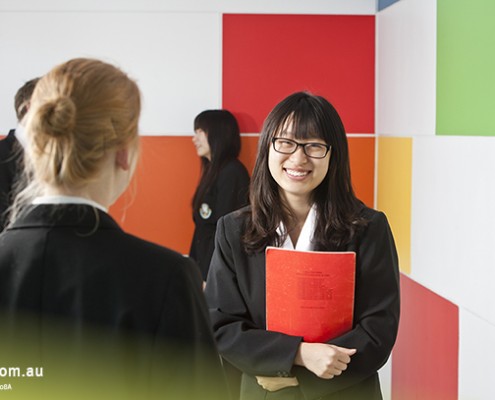 Yeronga SHS_01 Yeronga SHS: Schülerin