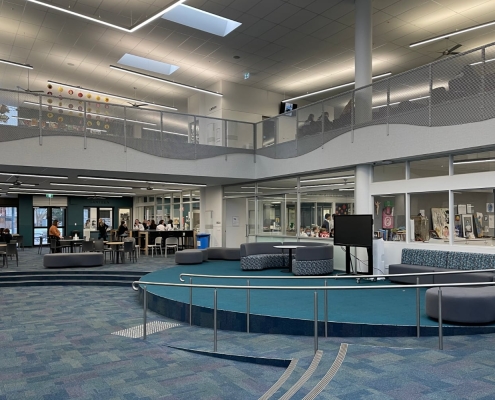 Elwood College 3 Elwood College, große Halle innen