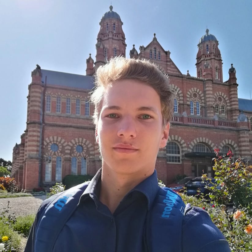 Aurelius vor dem Old Museum Brisbane