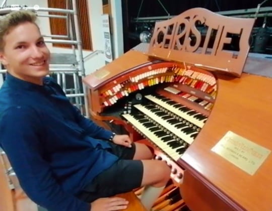 Aurelius an der Theater Orgel im Kelvin Grove State College
