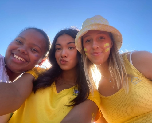 Helena & Friends Helena & Friends