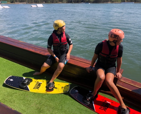 Wakeboarden mit meiner italienischen Gastschwester Wakeboarden mit meiner italienischen Gastschwester