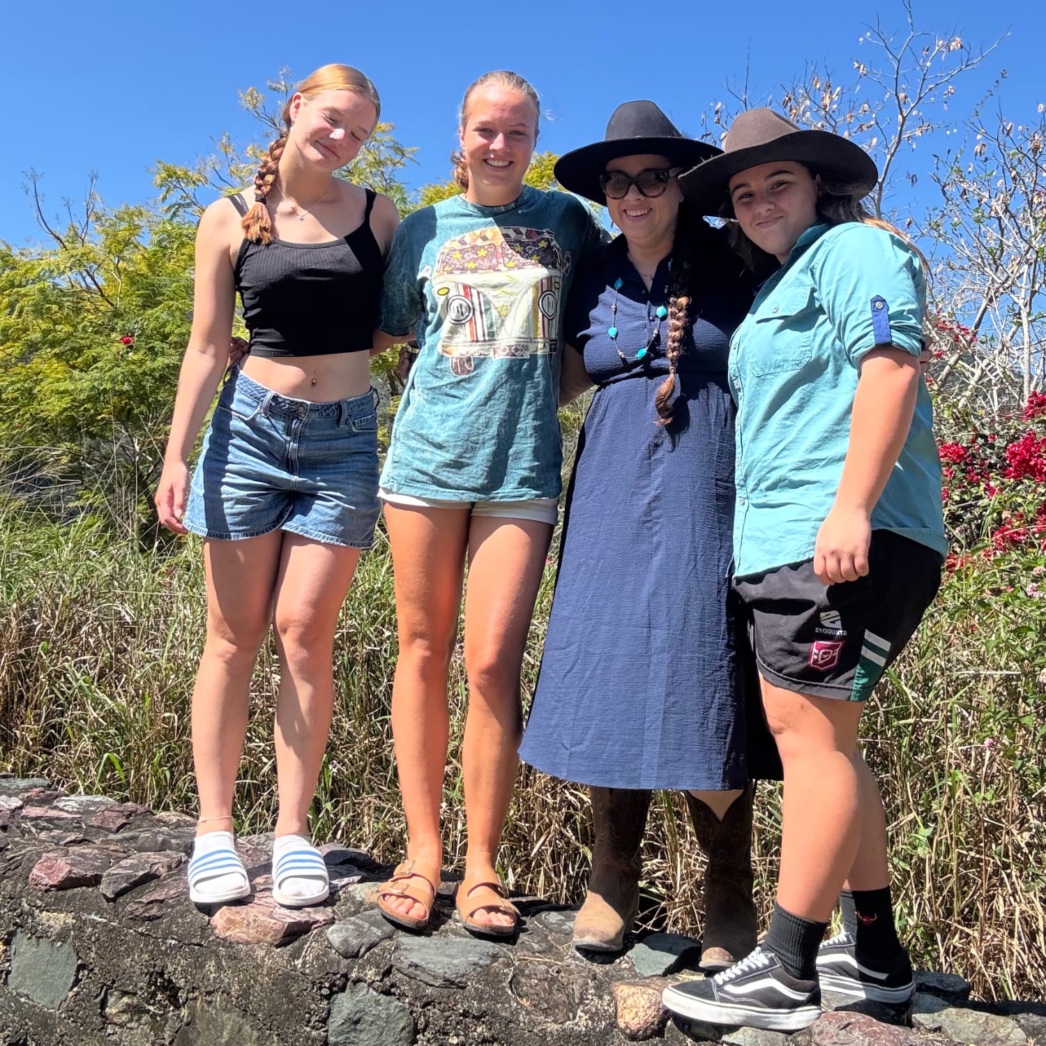 Mit der Gastfamilie am Borumba Lake Mit der Gastfamilie am Borumba Lake