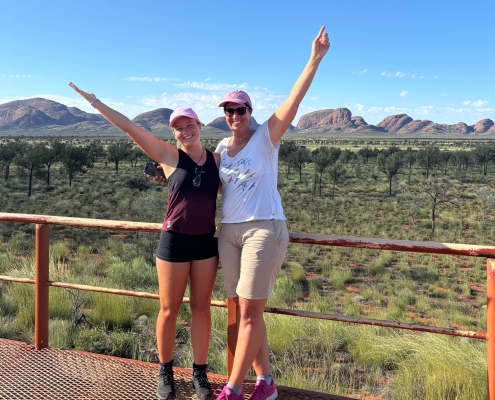 Meine Mutter und ich vor den Kata Tjutas Meine Mutter und ich vor den Kata Tjutas