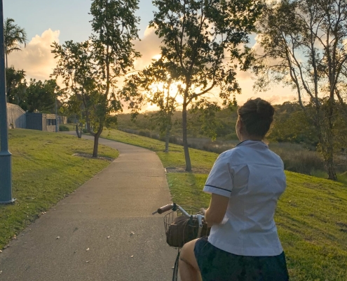 Mit Fahrrad auf dem Schulweg Mit Fahrrad auf dem Schulweg