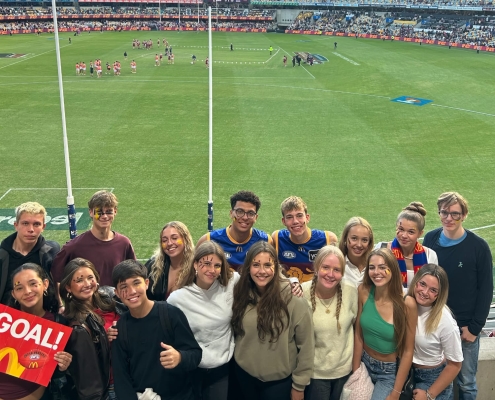 Gruppenfoto aller Internationals der Schule beim AFL-Game Gruppenfoto aller Internationals der Schule beim AFL-Game