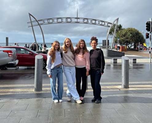 Mit Schulfreunden beim Surfers Paradise Mit Schulfreunden beim Surfers Paradise